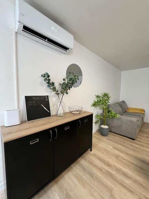 Petite Maison Avec Terrasse La Penne-sur-Huveaune Εξωτερικό φωτογραφία